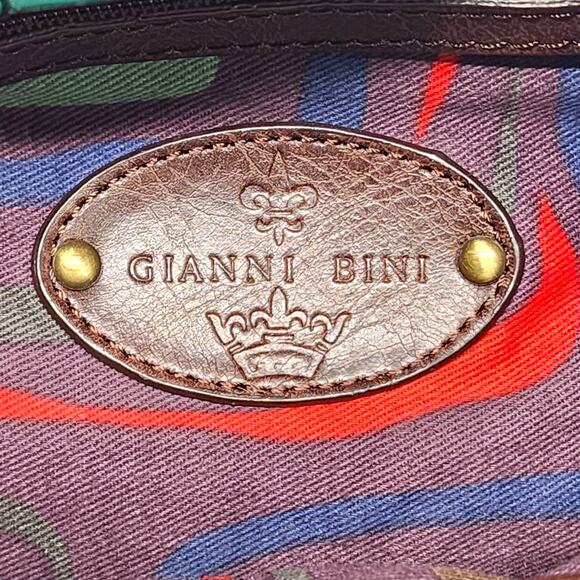 Gianni Bini | Bags | Gianni Bini Green Faux Croc Print  Gianni Bini Purse Shoulder Bag Green Faux Patent Leather Chain Strap